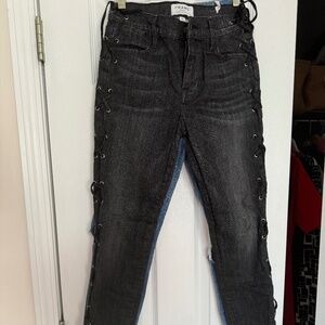 Frame Denim Size 26 Black Jeans